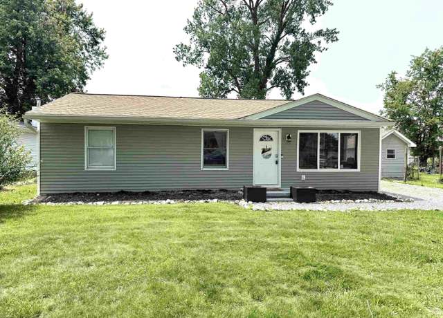 Property at 3833 Clover Dr, Newburgh, IN 47630, 3 beds, 1 bath