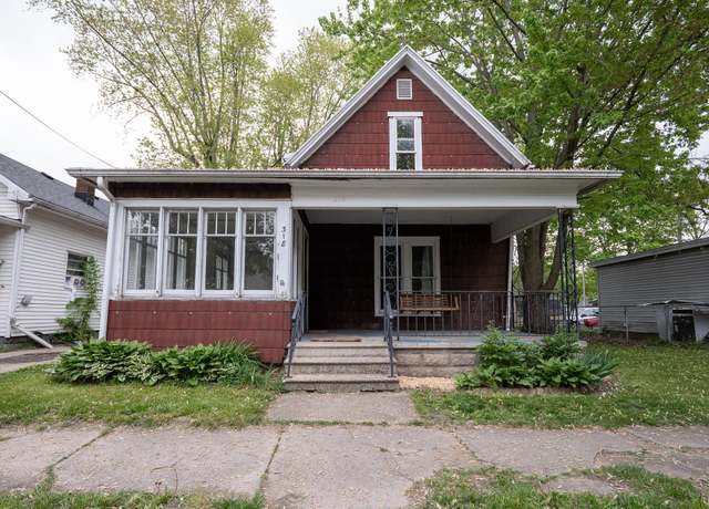 Property at 318 N 8th St, Goshen, IN 46526, 3 beds, 1 bath