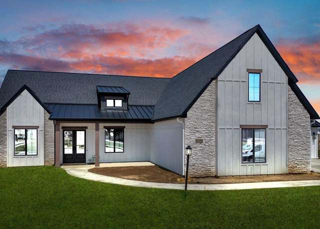 Property at 12298 Cassena Rd, Fort Wayne, IN 46814, 4 beds, 3.5 baths