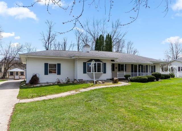 Property at 510 N Meadow Ln, Kendallville, IN 46755, 3 beds, 2 baths