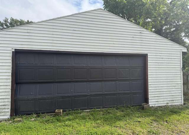 Property at 308 E Conger St, Hartford City, IN 47348