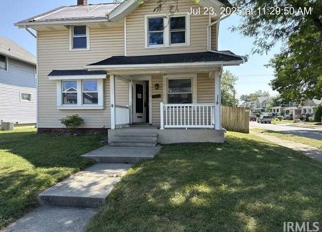 Property at 4025 S Calhoun St, Fort Wayne, IN 46807, 3 beds, 1 bath