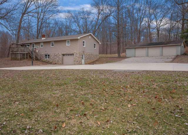 Property at 10200 Baseline Rd, Poseyville, IN 47633, 4 beds, 3 baths