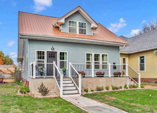 Property at 602 E Chandler Ave, Evansville, IN 47713, 4 beds, 2 baths