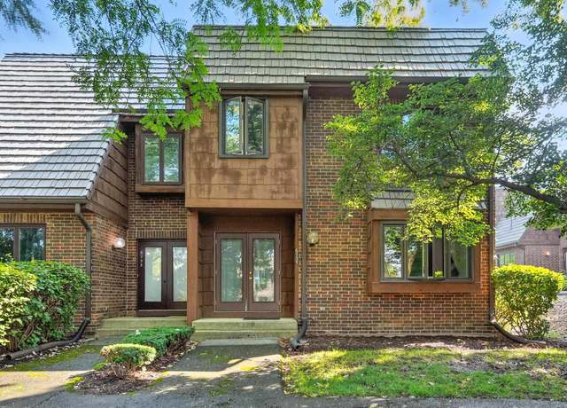 Property at 6735 Quail Ridge Ln, Fort Wayne, IN 46804, 4 beds, 2.5 baths