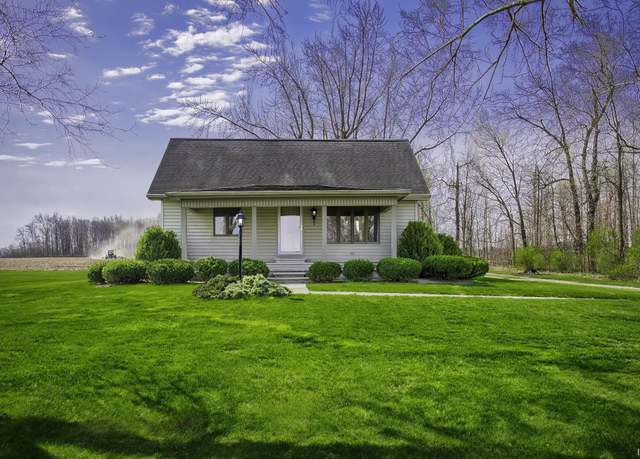 Property at 3256 E 1100 N, Ossian, IN 46777, 4 beds, 1 bath