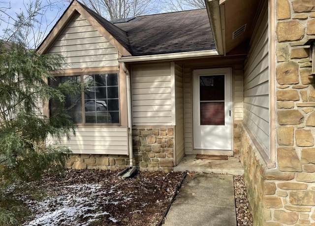 Property at 3832 W Woodmere Ct, Bloomington, IN 47403, 3 beds, 2 baths