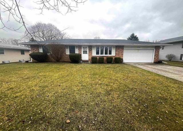 Property at 1016 S 15th St, Goshen, IN 46526, 3 beds, 1.5 baths