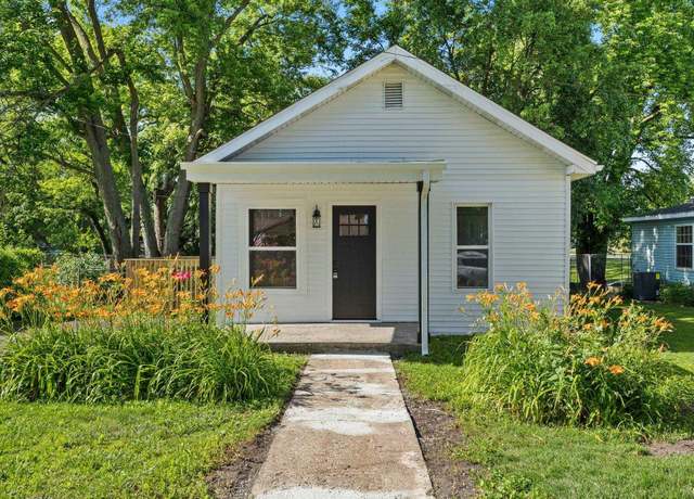Property at 304 E Luin St, Oxford, IN 47971, 2 beds, 1 bath