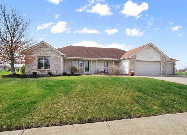Property at 1224 E Edge Water Ct, Decatur, IN 46733, 3 beds, 2.5 baths