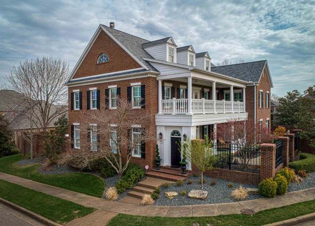 Property at 8205 Wyngate Cir, Newburgh, IN 47630, 3 beds, 4 baths