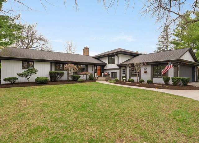 Property at 1707 N Main St, Auburn, IN 46706, 5 beds, 3.5 baths