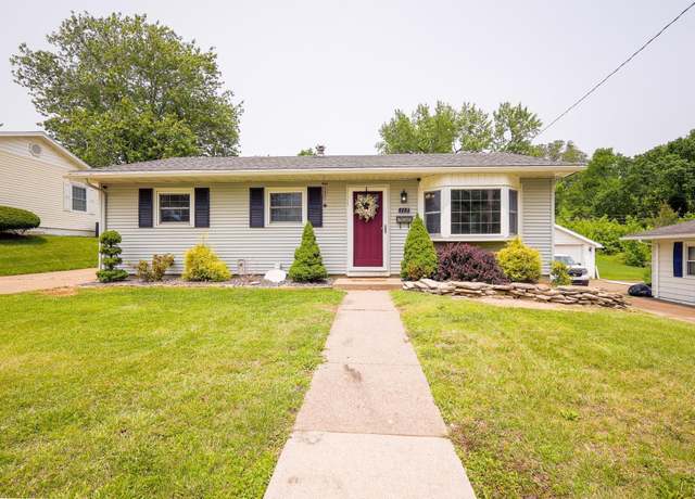 Property at 113 W Berkeley Ave, Evansville, IN 47710, 3 beds, 1 bath