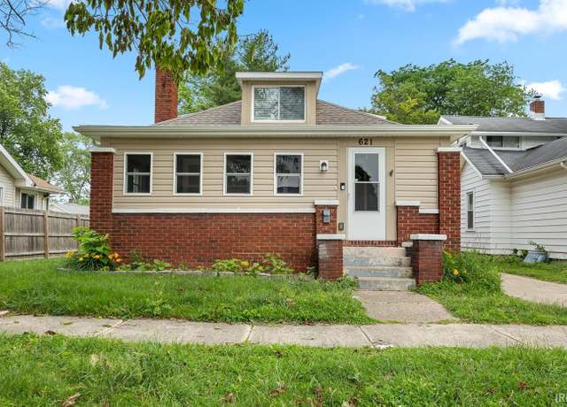 Property at 621 S 28th St, Lafayette, IN 47904, 3 beds, 2.5 baths