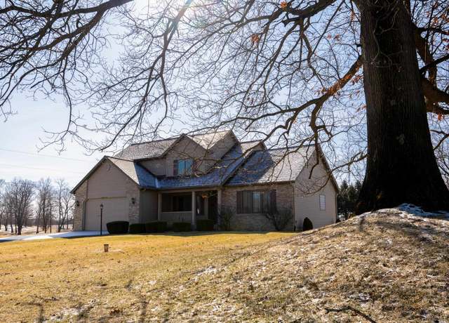 Property at 2297 E Laurien Ct, Warsaw, IN 46582, 4 beds, 3 baths