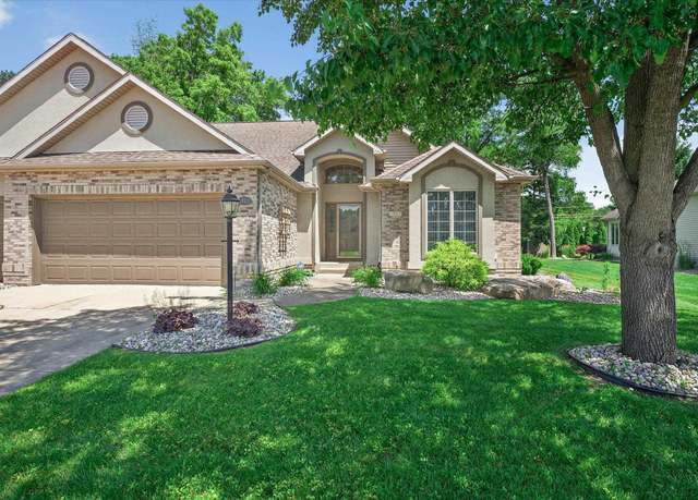 Property at 1722 Cobblestone Blvd, Elkhart, IN 46514, 3 beds, 3 baths