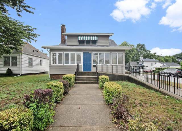 Property at 3321 Mishawaka Ave, South Bend, IN 46615, 4 beds, 3 baths