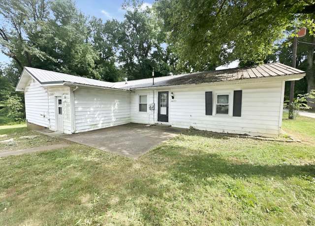 Property at 6855 Lakeside Ln, Evansville, IN 47712, 3 beds, 2 baths