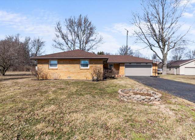 Property at 3704 W 32nd St, Muncie, IN 47302, 3 beds, 1.5 baths