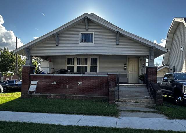 Property at 1011 Benham Ct, Elkhart, IN 46516, 6 beds, 2 baths