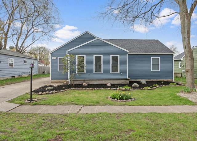 Property at 19776 Gilmer St, South Bend, IN 46614, 3 beds, 2 baths