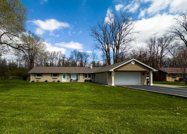 Property at 4604 Mayfield Dr, Kokomo, IN 46901, 4 beds, 2 baths