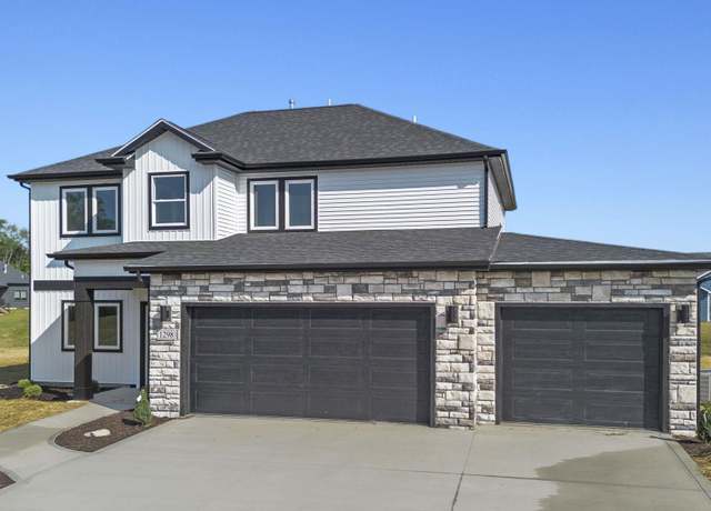 Property at 1298 Switchfoot Dr, Huntertown, IN 46748, 4 beds, 2.5 baths