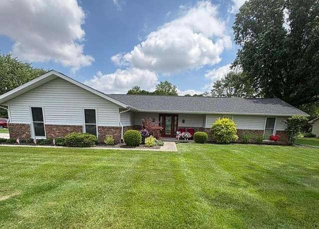 Property at 5404 N Moore Rd, Muncie, IN 47304, 3 beds, 2.5 baths