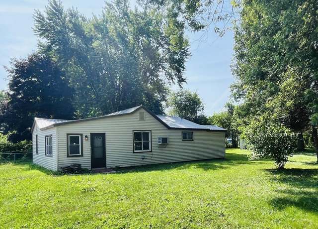 Property at 733 Monroe Ave, Peru, IN 46970, 3 beds, 1 bath
