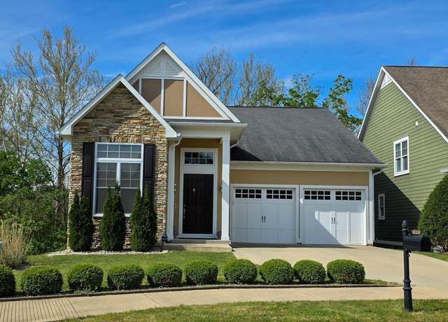 Property at 1610 S Hathaway Ct, Bloomington, IN 47401, 4 beds, 3 baths