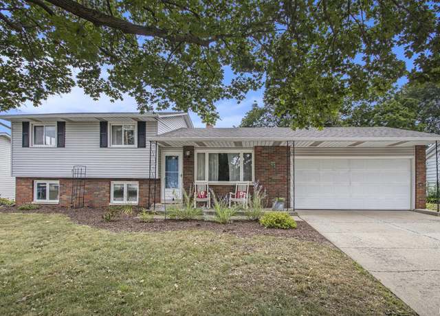 Property at 1116 Bennington Dr, Mishawaka, IN 46544, 4 beds, 1.5 baths