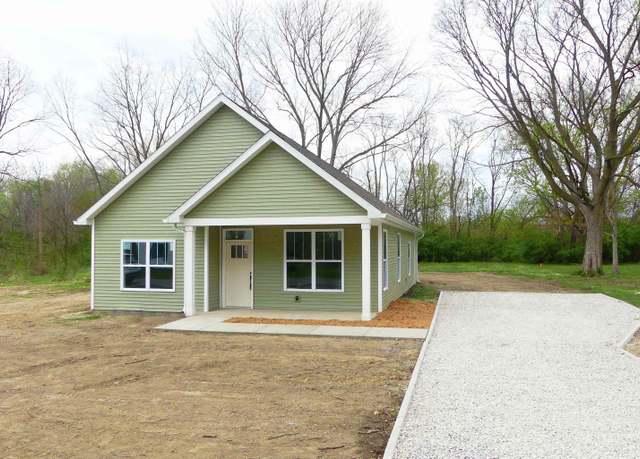Property at 816 E Emerson St, Princeton, IN 47670, 4 beds, 2 baths