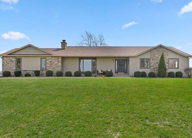 Property at 1247 E 300 N, Huntington, IN 46750, 3 beds, 3 baths