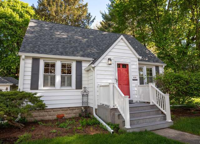 Property at 826 College Ave, Culver, IN 46511, 3 beds, 1 bath
