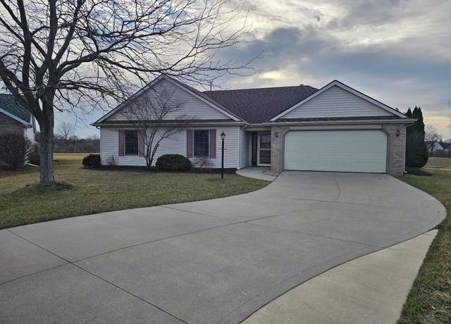 Property at 434 Rampart Dr, Fort Wayne, IN 46845, 3 beds, 2 baths