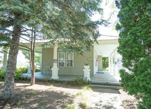 Property at 425 N East St, Wabash, IN 46992, 4 beds, 1 bath