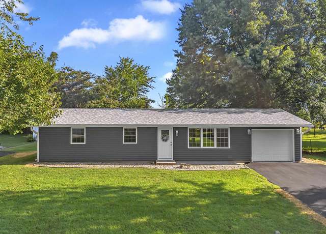 Property at 4080 W Grand Ave, Bloomington, IN 47404, 3 beds, 2.5 baths