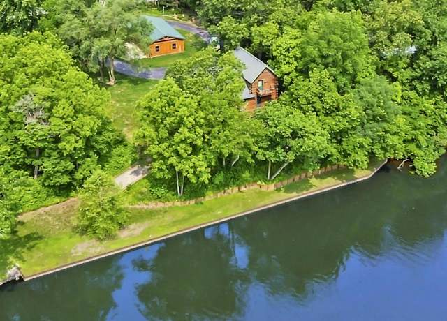 Property at 8429 N Kiger Dr, Monticello, IN 47960, 3 beds, 3 baths