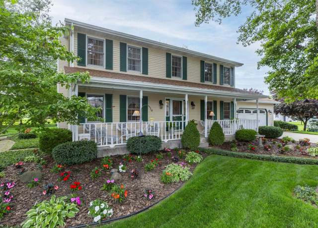 Property at 54363 Adrian Ct, Osceola, IN 46561, 4 beds, 2.5 baths