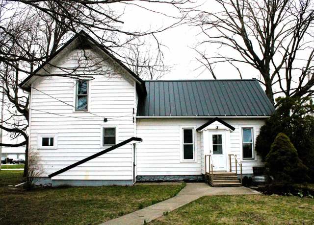 Property at 325 W Us Highway 6, Albion, IN 46701, 3 beds, 1 bath