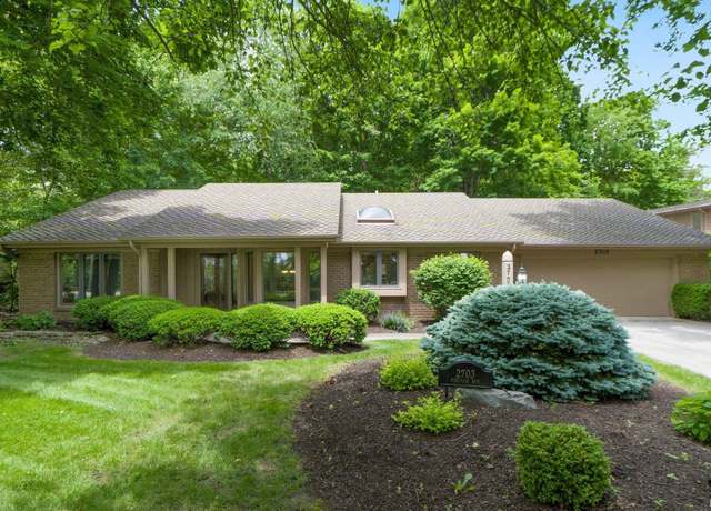 Property at 2703 Foxchase Run, Fort Wayne, IN 46825, 3 beds, 2 baths