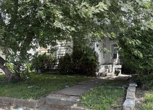 Property at 2027 W Indiana St, Evansville, IN 47712, 3 beds, 1 bath