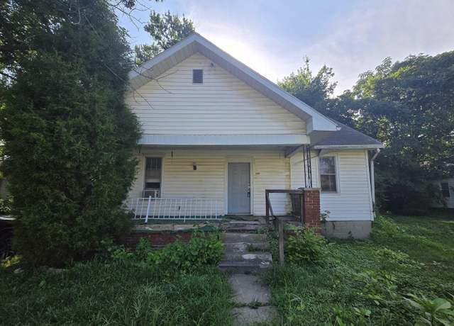 Property at 2607 S Rotherwood Ave, Evansville, IN 47714, 3 beds, 1.5 baths