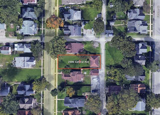 Property at 2006 Central Ave, Anderson, IN 46016, 1 bed, 0.5 baths