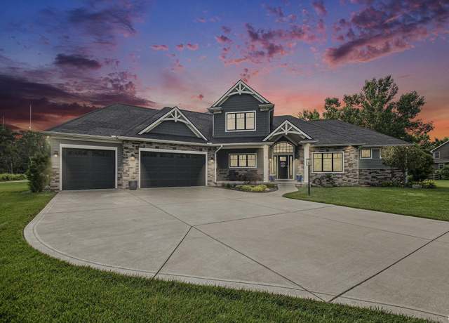 Property at 5725 Deer Hollow Dr, South Bend, IN 46614, 4 beds, 3.5 baths