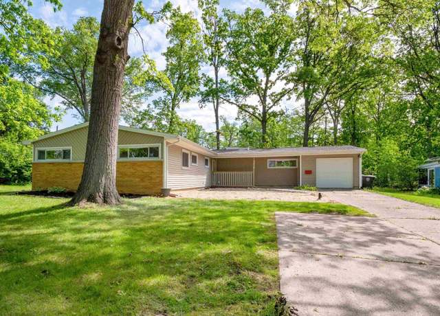 Property at 2834 Inwood Dr, Fort Wayne, IN 46815, 4 beds, 2 baths