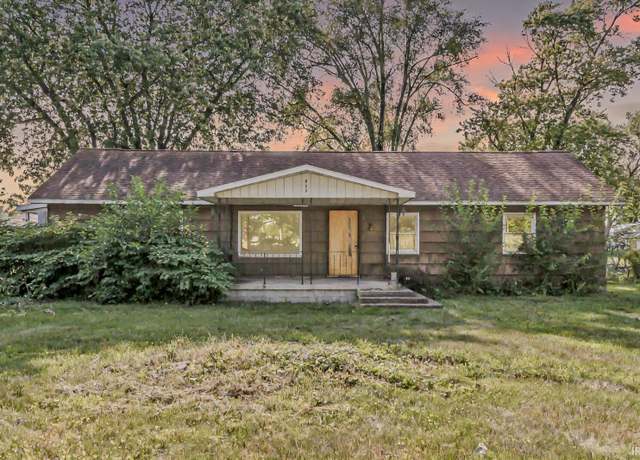 Property at 507 Lincoln Dr, Walkerton, IN 46574, 3 beds, 1 bath