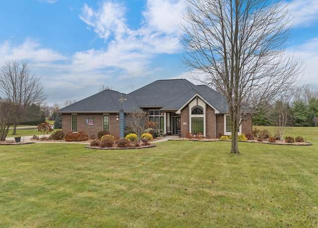 Property at 2940 E 630 N, Huntington, IN 46750, 3 beds, 2.5 baths