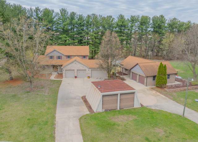 Property at 8262 N Kiger Dr, Monticello, IN 47960, 4 beds, 4.5 baths