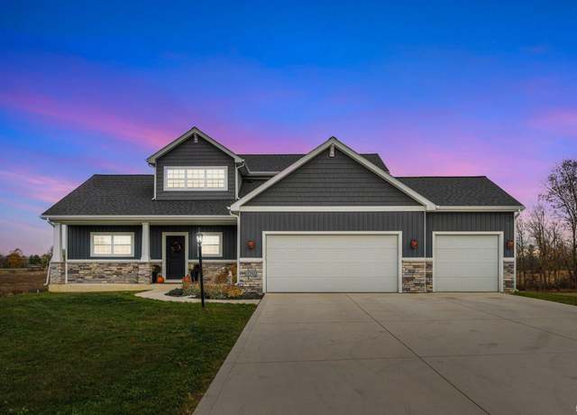 Property at 1251 Stintson Dr, Huntington, IN 46750, 4 beds, 2.5 baths